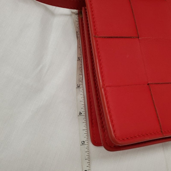 Bottega Vaneta RED MINI CASSETTE CROSSBODY BAG authentic - Picture 12 of 14